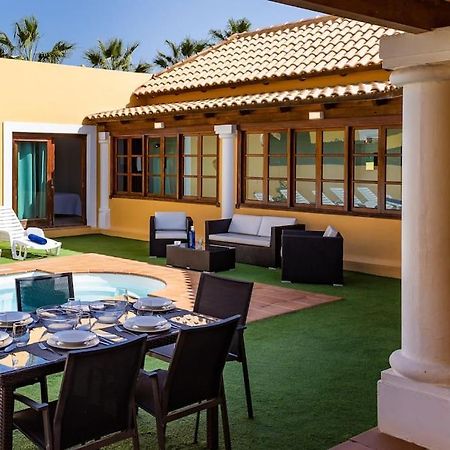 Villa Helen - Heated Pool Wifi Smarttv Barbecue Corralejo Exteriör bild